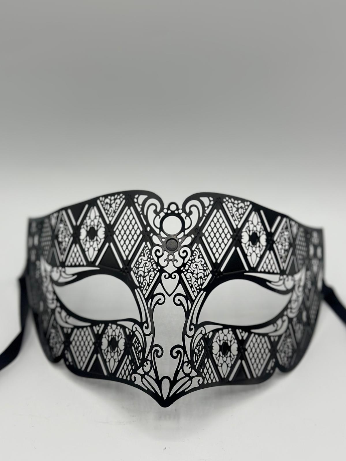 Masquerade mask for men - Metal mask The Knight - Halloween mask for men